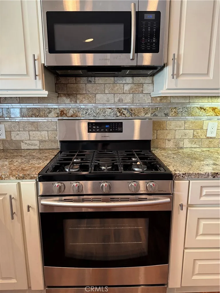 38070 Via La Colina Murrieta, CA 92563