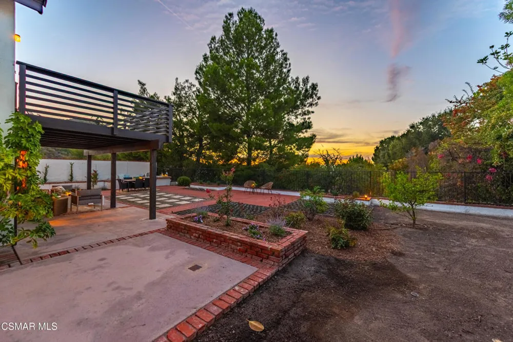 261 Scarborough Street Thousand Oaks, CA 91361
