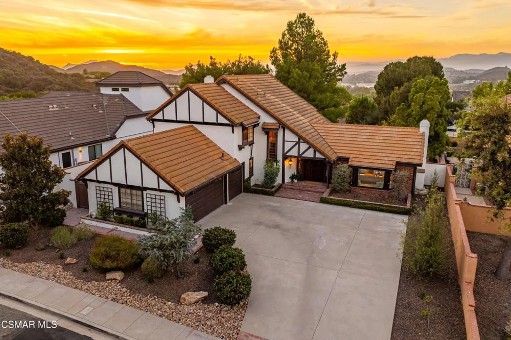 261 Scarborough Street Thousand Oaks, CA 91361