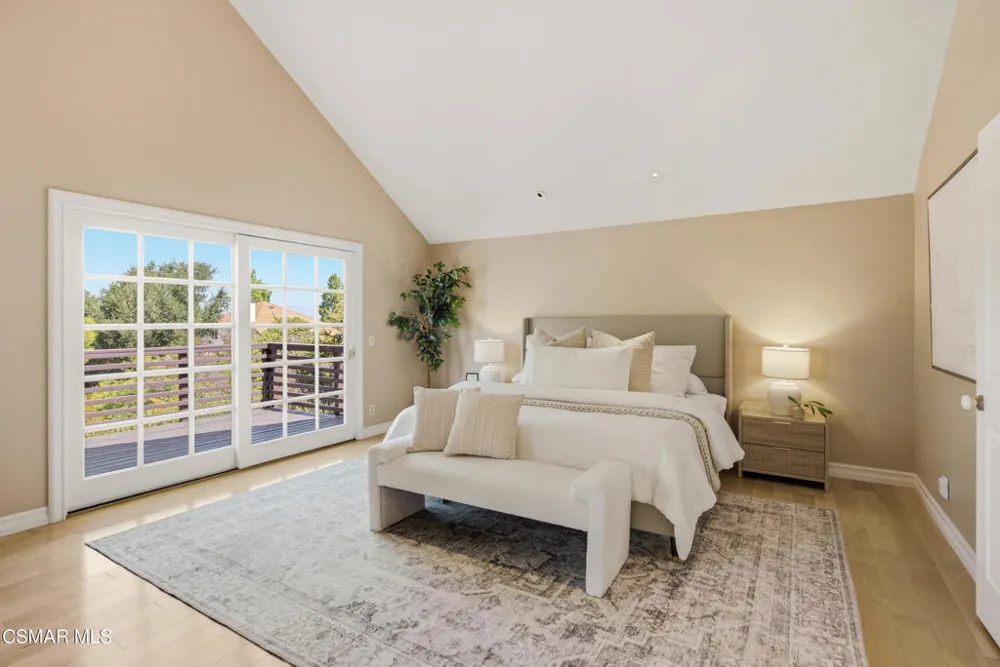 261 Scarborough Street Thousand Oaks, CA 91361