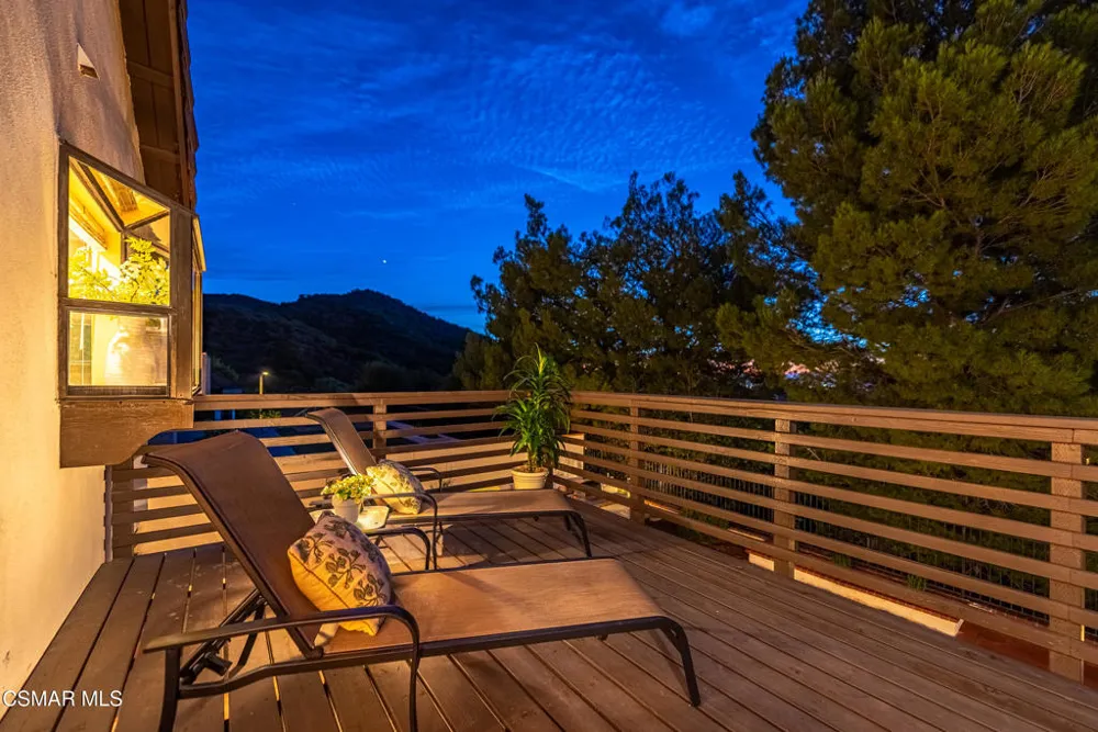 261 Scarborough Street Thousand Oaks, CA 91361