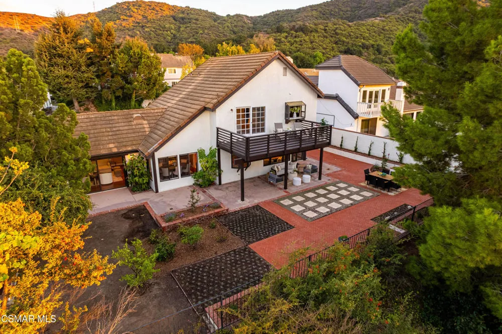 261 Scarborough Street Thousand Oaks, CA 91361