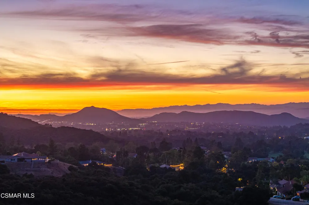 261 Scarborough Street Thousand Oaks, CA 91361