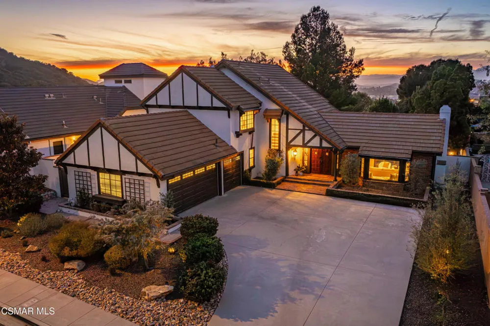 261 Scarborough Street Thousand Oaks, CA 91361