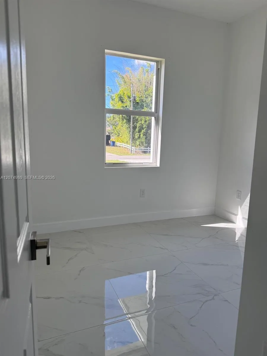 1832 Lindsay St Lehigh Acres, FL 33972