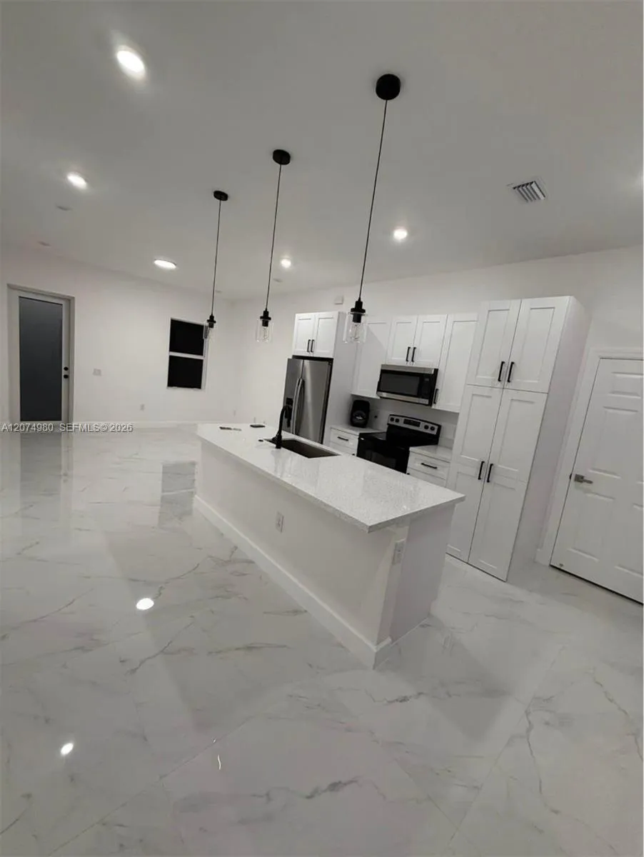 1832 Lindsay St Lehigh Acres, FL 33972