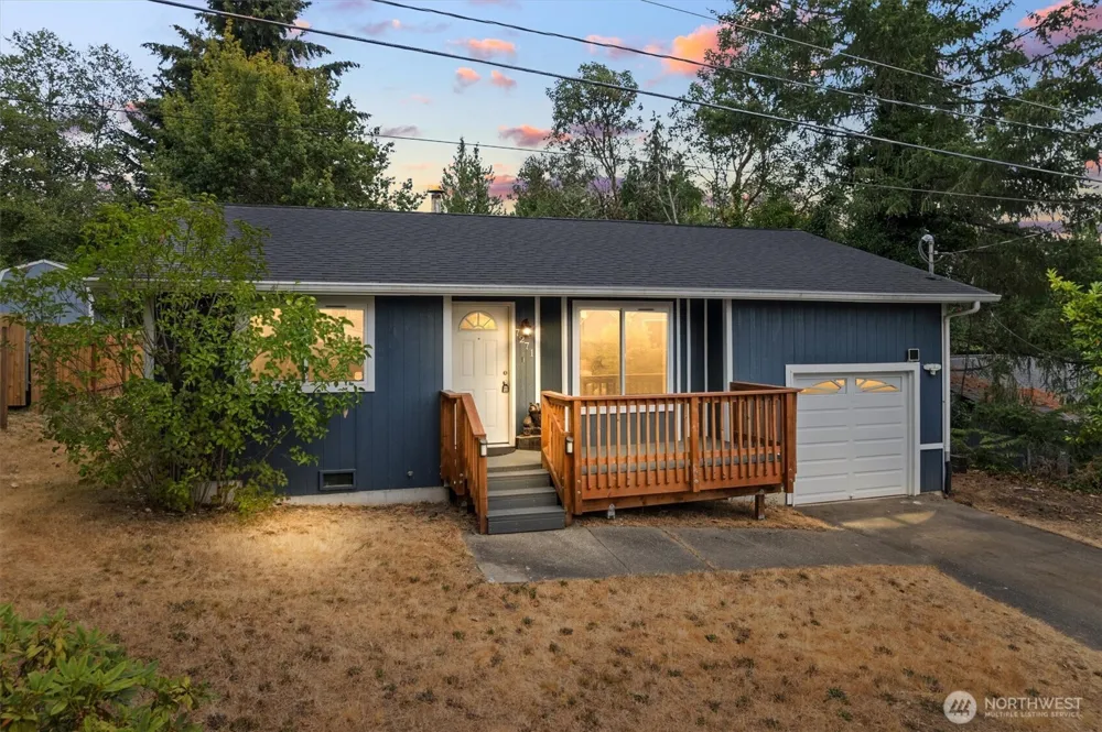7271 E Patricia Street Port Orchard, WA 98366