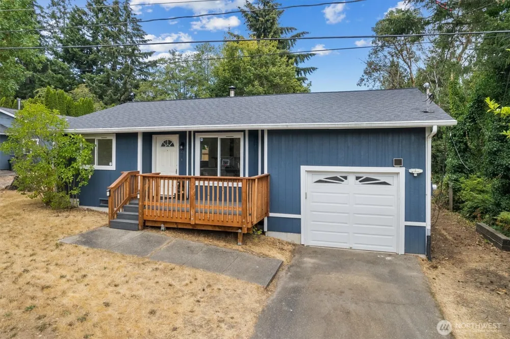7271 E Patricia Street Port Orchard, WA 98366
