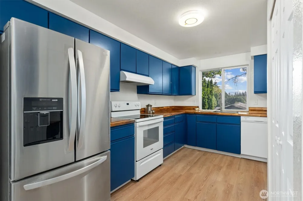 7271 E Patricia Street Port Orchard, WA 98366