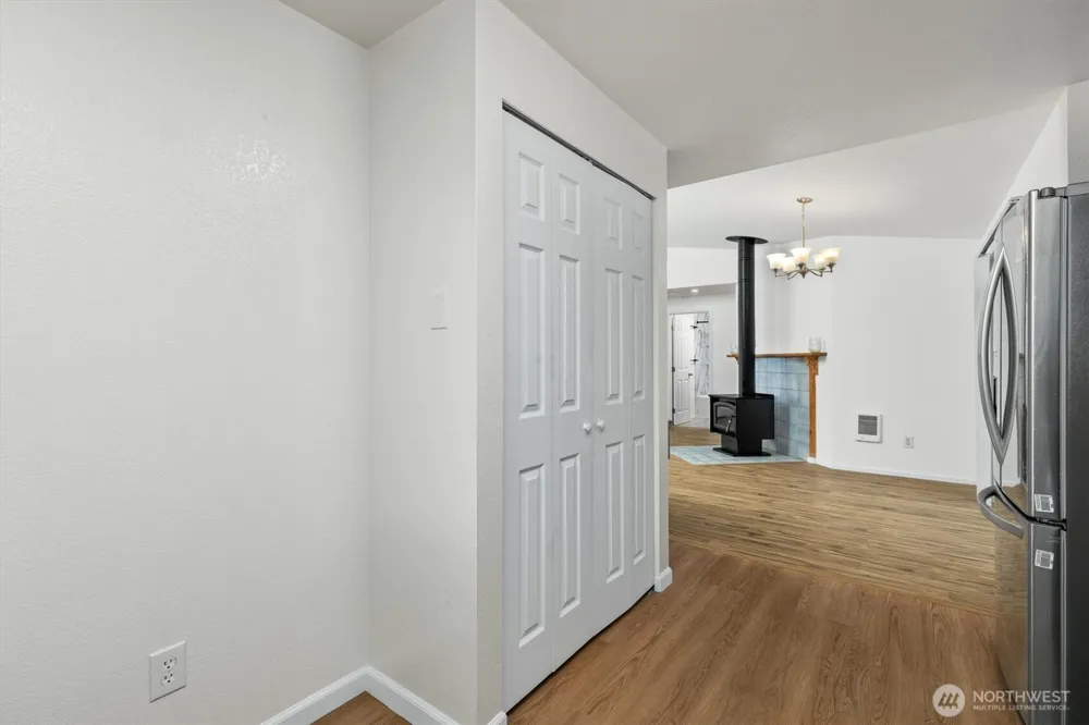 7271 E Patricia Street Port Orchard, WA 98366