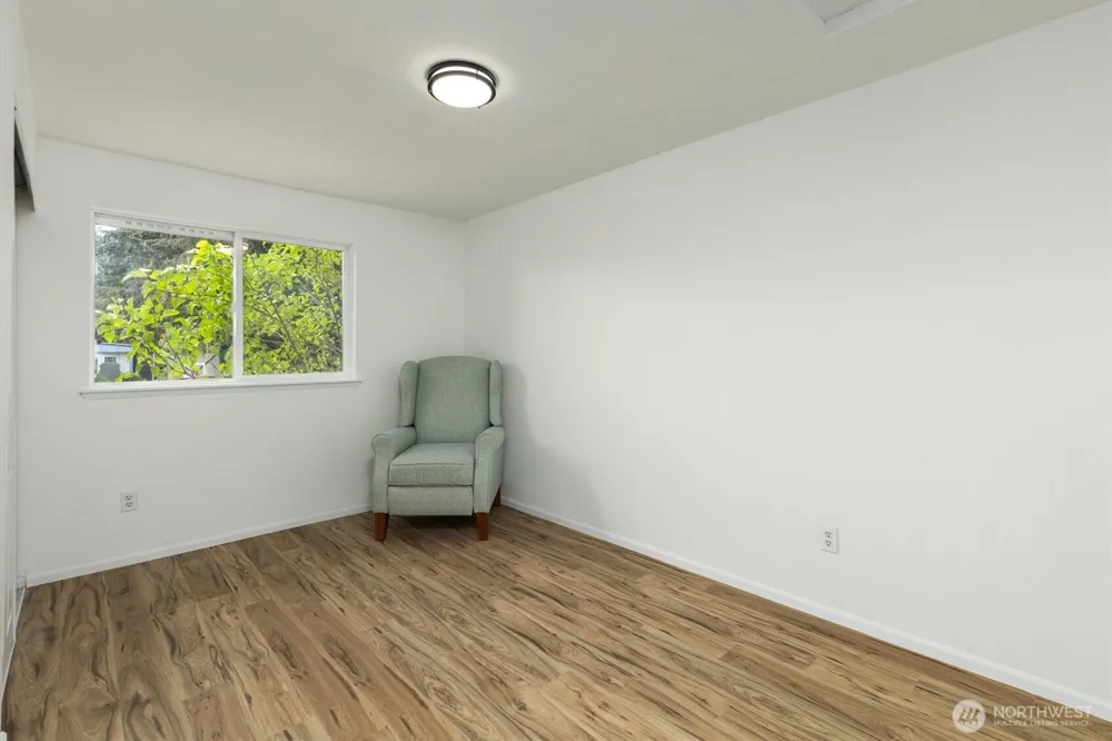 7271 E Patricia Street Port Orchard, WA 98366