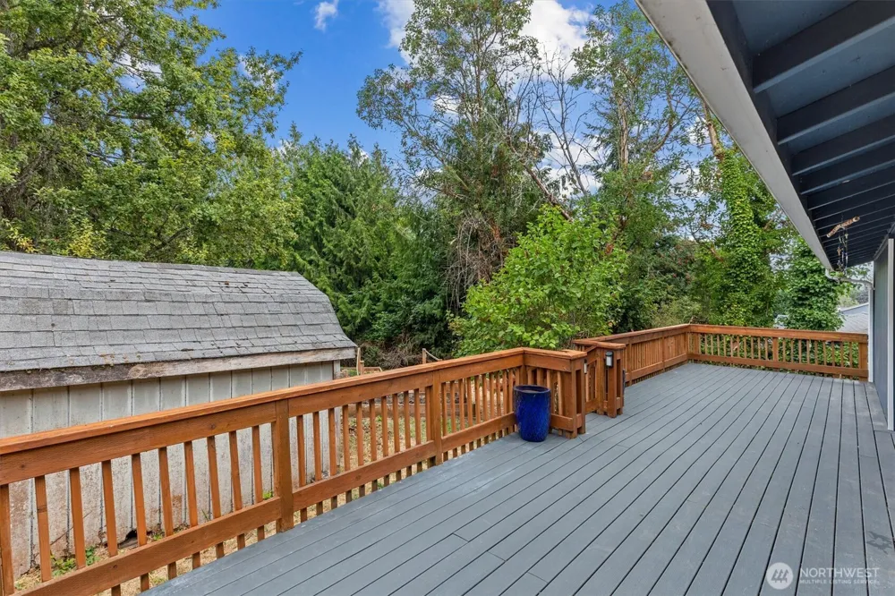 7271 E Patricia Street Port Orchard, WA 98366