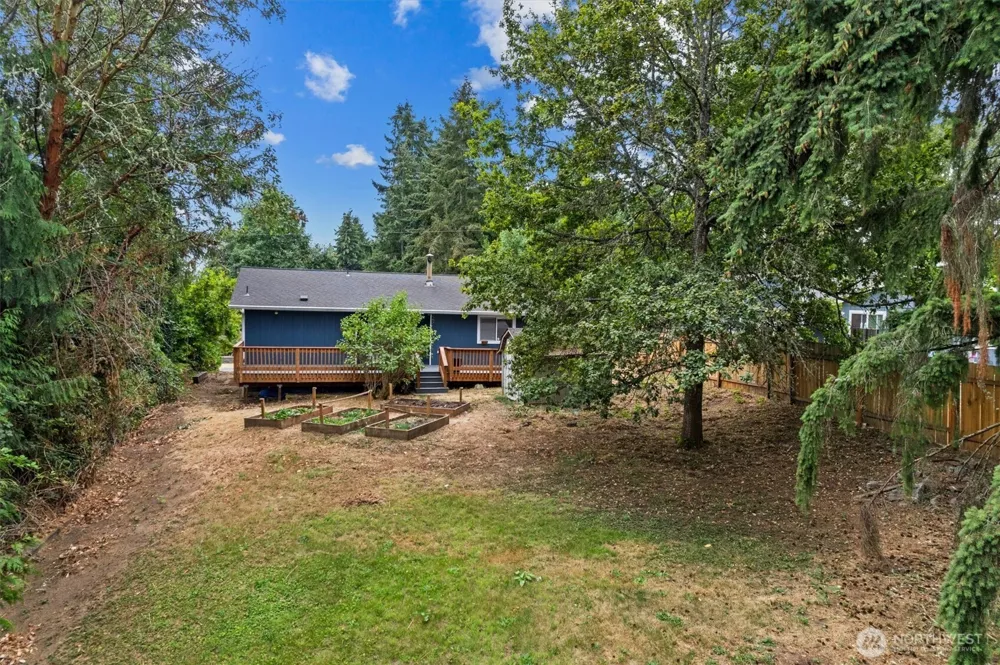 7271 E Patricia Street Port Orchard, WA 98366