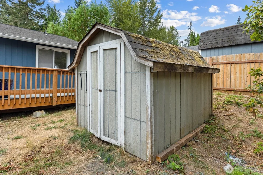 7271 E Patricia Street Port Orchard, WA 98366