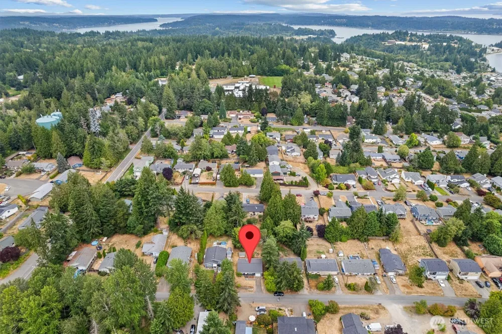 7271 E Patricia Street Port Orchard, WA 98366