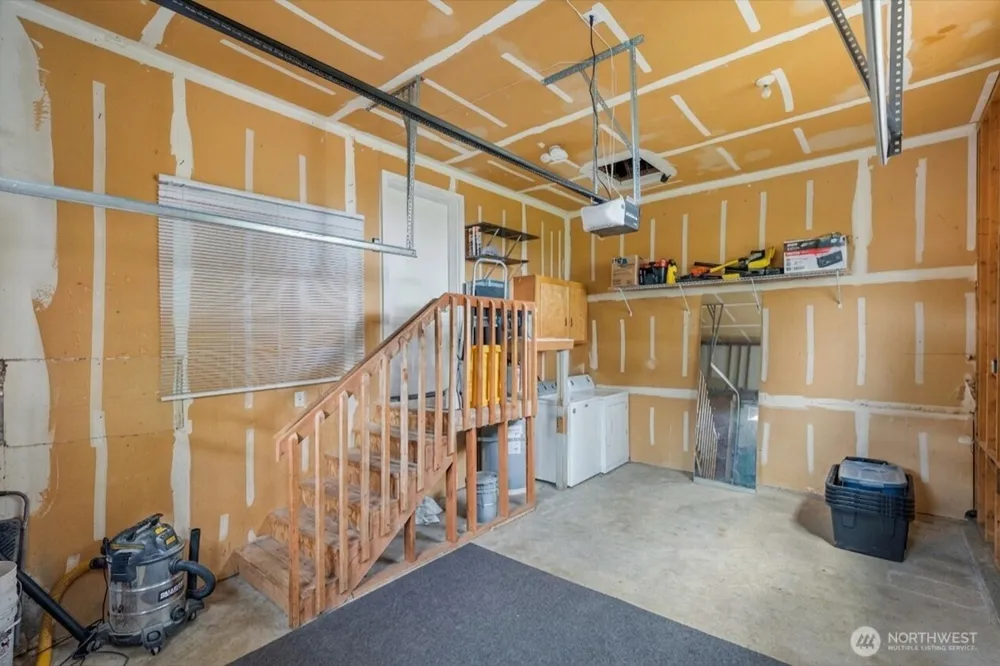 7271 E Patricia Street Port Orchard, WA 98366