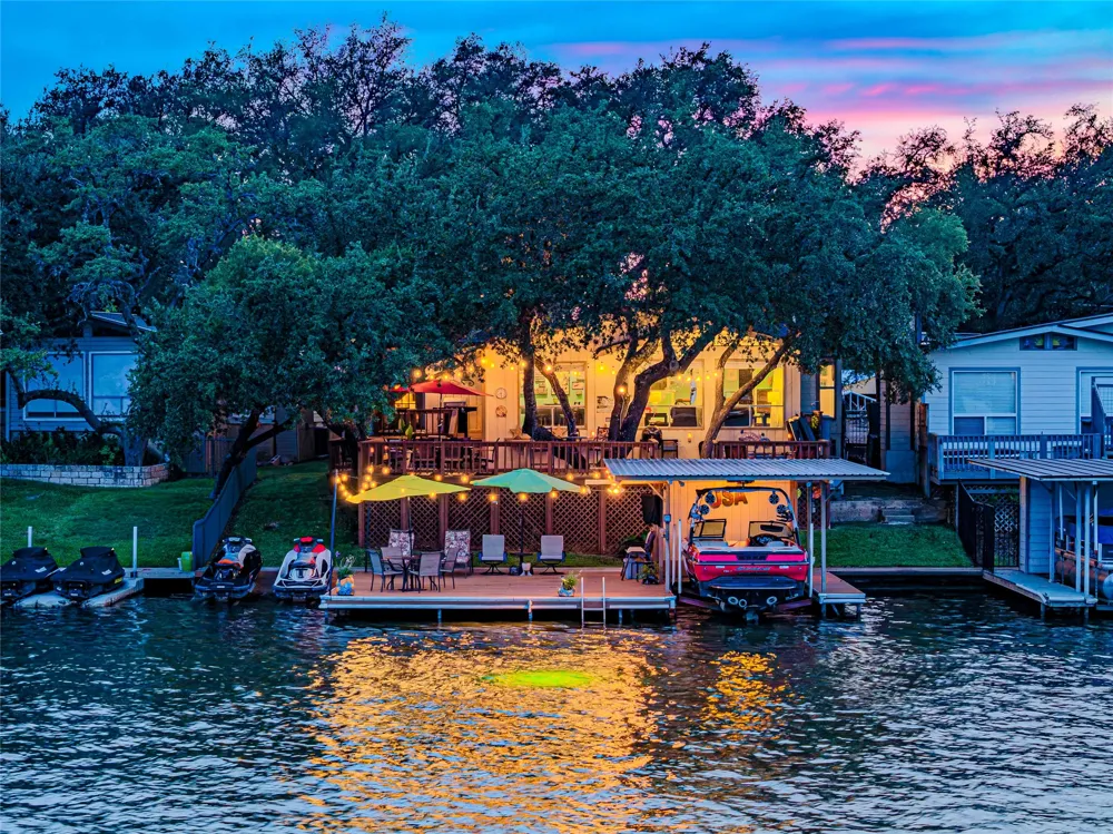 716 Sunrise Avenue Sunrise Beach, TX 78643