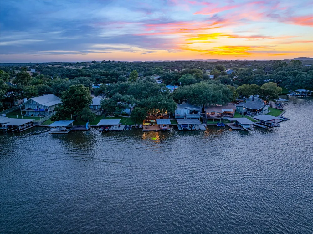 716 Sunrise Avenue Sunrise Beach, TX 78643