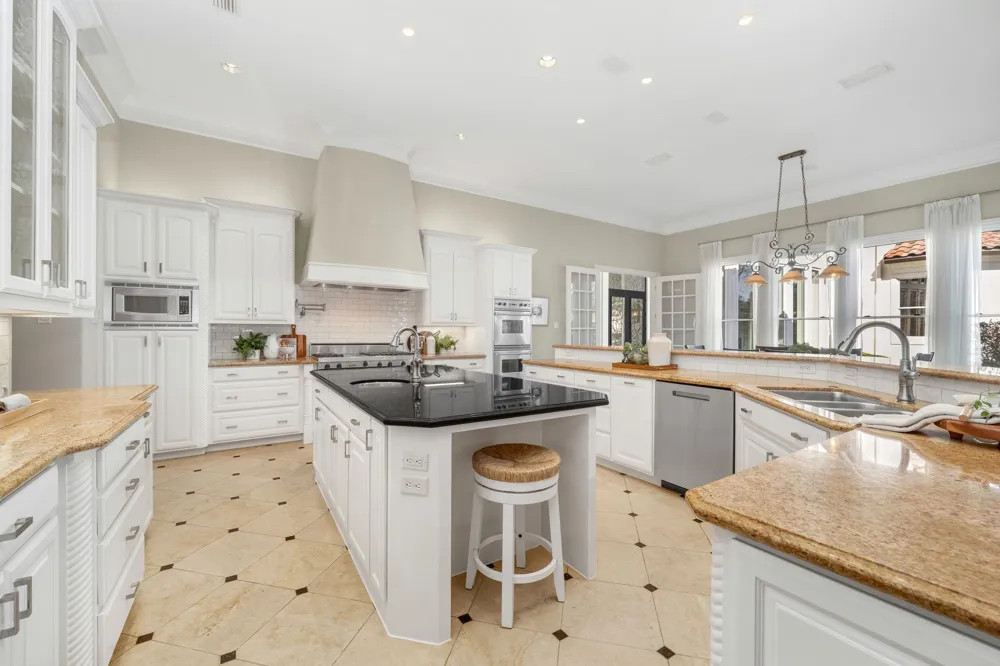 1075 W Dove Road Southlake, TX 76092