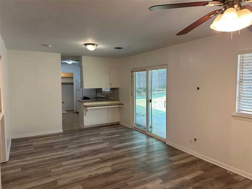 33 Somerset Terrace Bedford, TX 76022