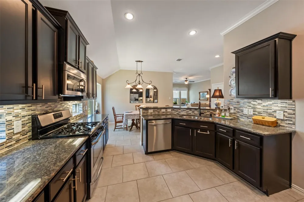 18306 Tacoma Ridge Drive Tomball, TX 77377