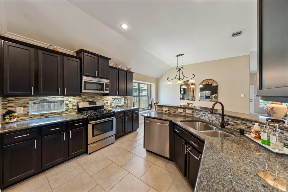18306 Tacoma Ridge Drive Tomball, TX 77377