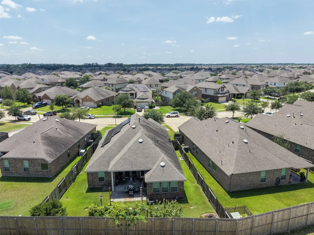 18306 Tacoma Ridge Drive Tomball, TX 77377