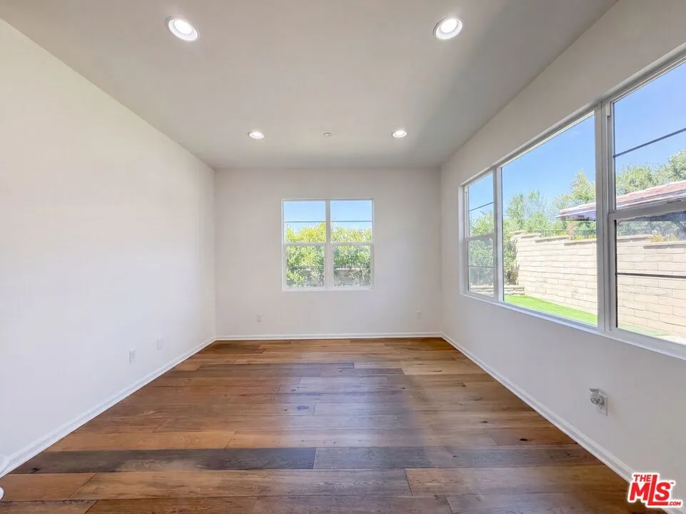 21981 Propello Drive Santa Clarita, CA 91350