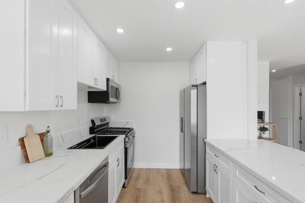 13754 Mango Drive #315 Del Mar, CA 92014