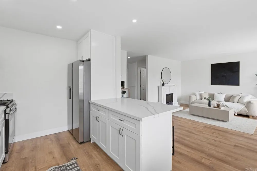 13754 Mango Drive #315 Del Mar, CA 92014