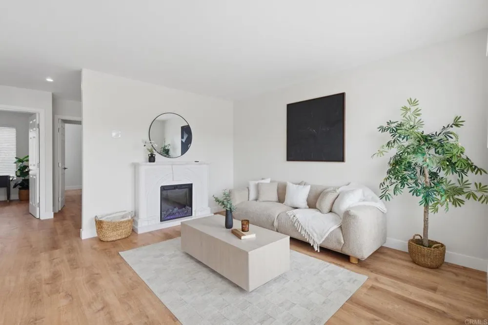 13754 Mango Drive #315 Del Mar, CA 92014