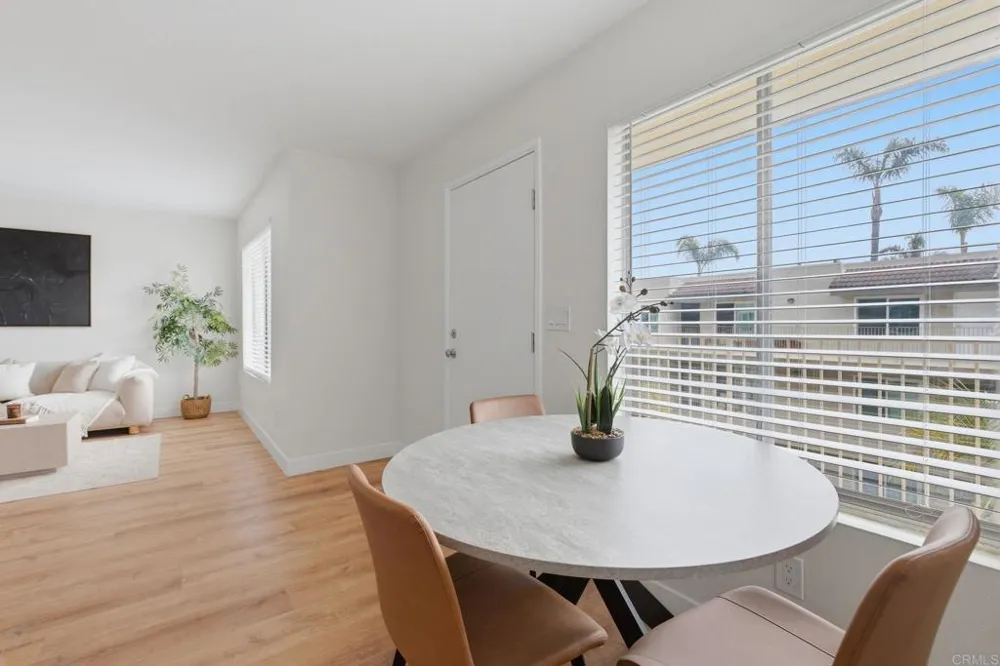 13754 Mango Drive #315 Del Mar, CA 92014