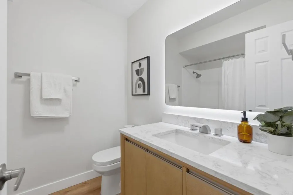 13754 Mango Drive #315 Del Mar, CA 92014