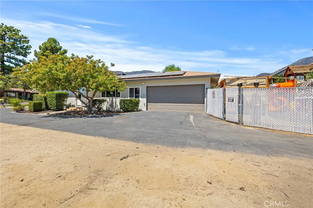 2468 Burt Street Upland, CA 91784