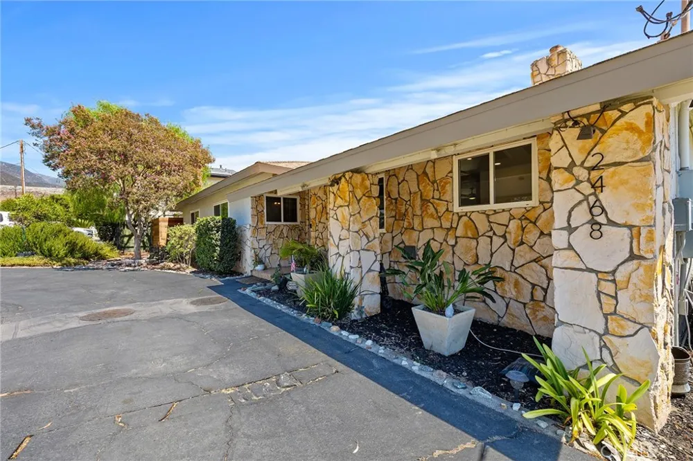 2468 Burt Street Upland, CA 91784
