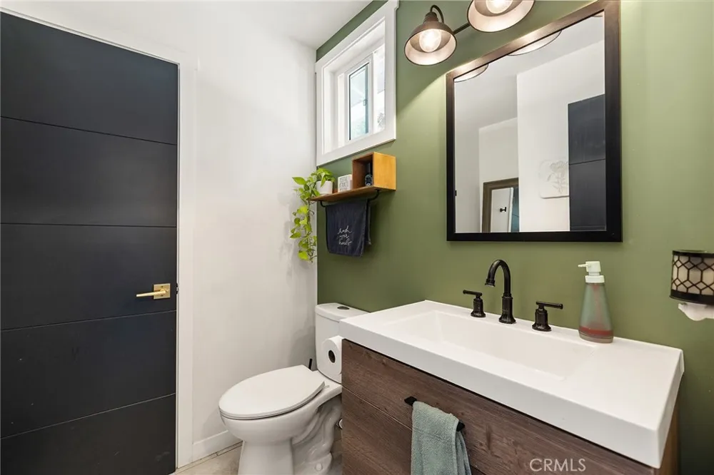 2468 Burt Street Upland, CA 91784