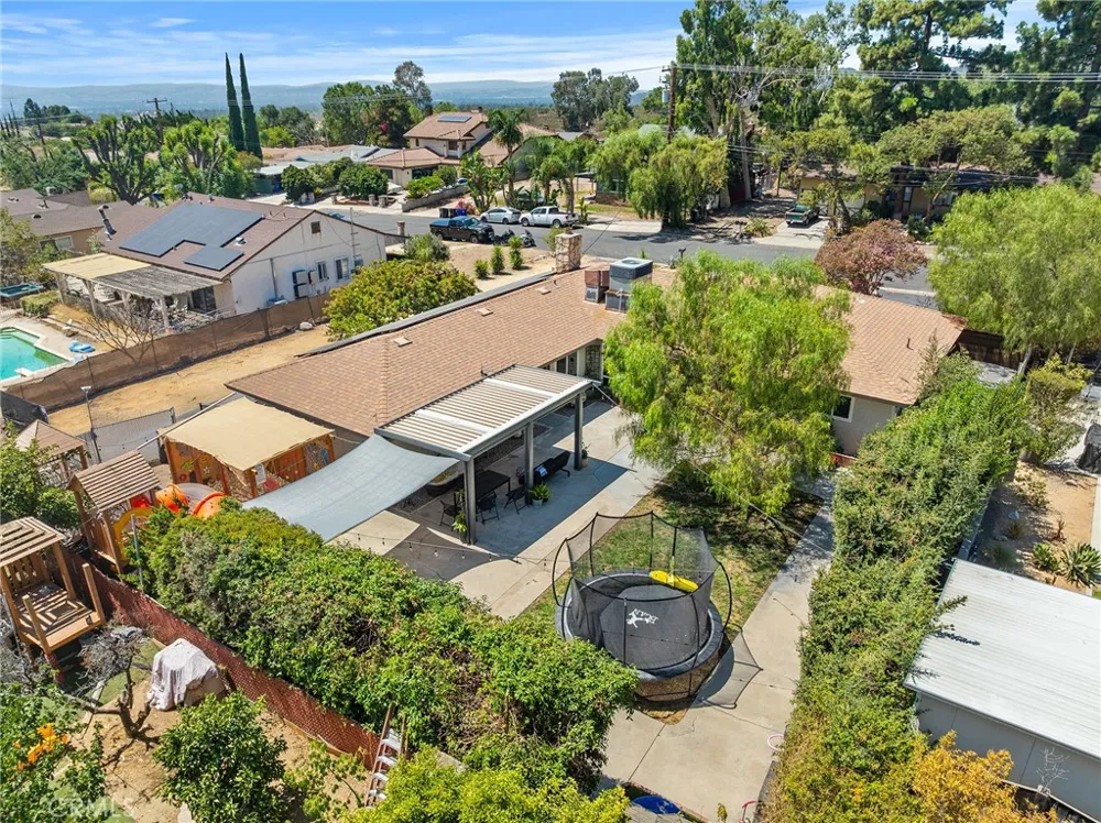 2468 Burt Street Upland, CA 91784