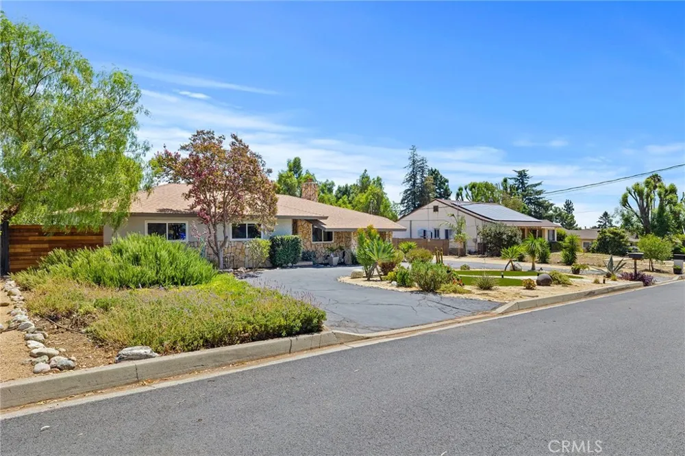 2468 Burt Street Upland, CA 91784