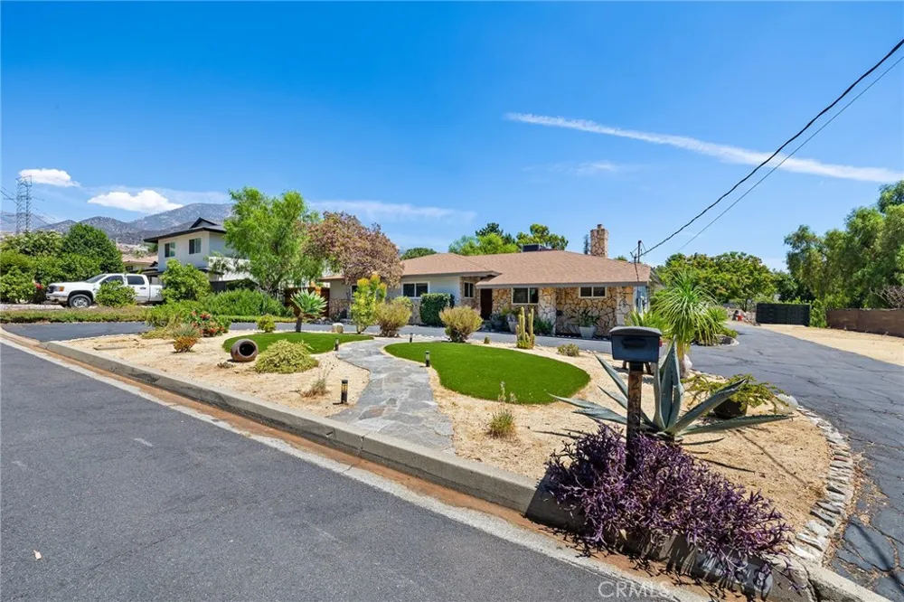 2468 Burt Street Upland, CA 91784