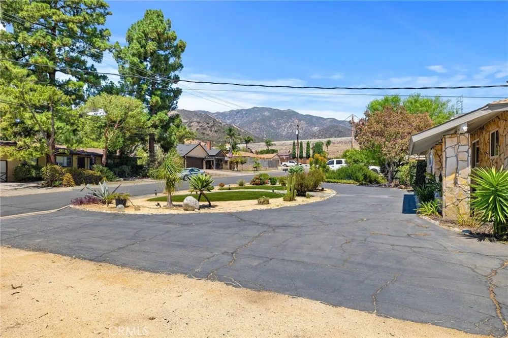 2468 Burt Street Upland, CA 91784
