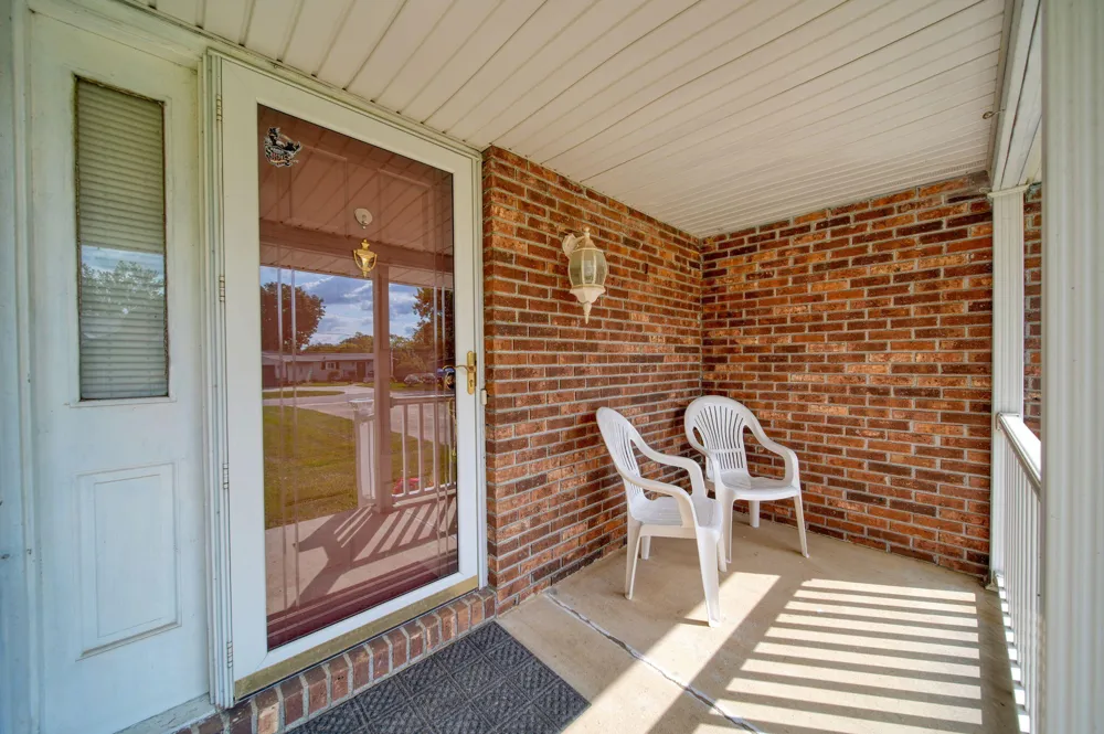 119 Claremont Circle Columbia Township, MI 49230