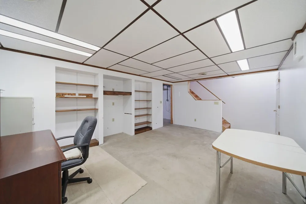 119 Claremont Circle Columbia Township, MI 49230