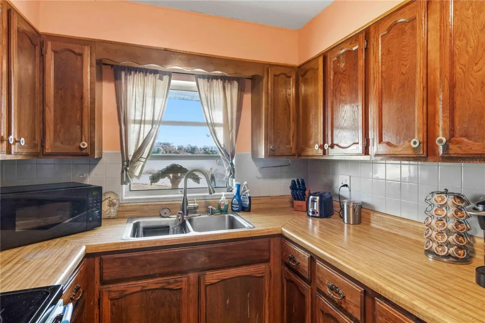 30040 OAK ROAD Punta Gorda, FL 33982