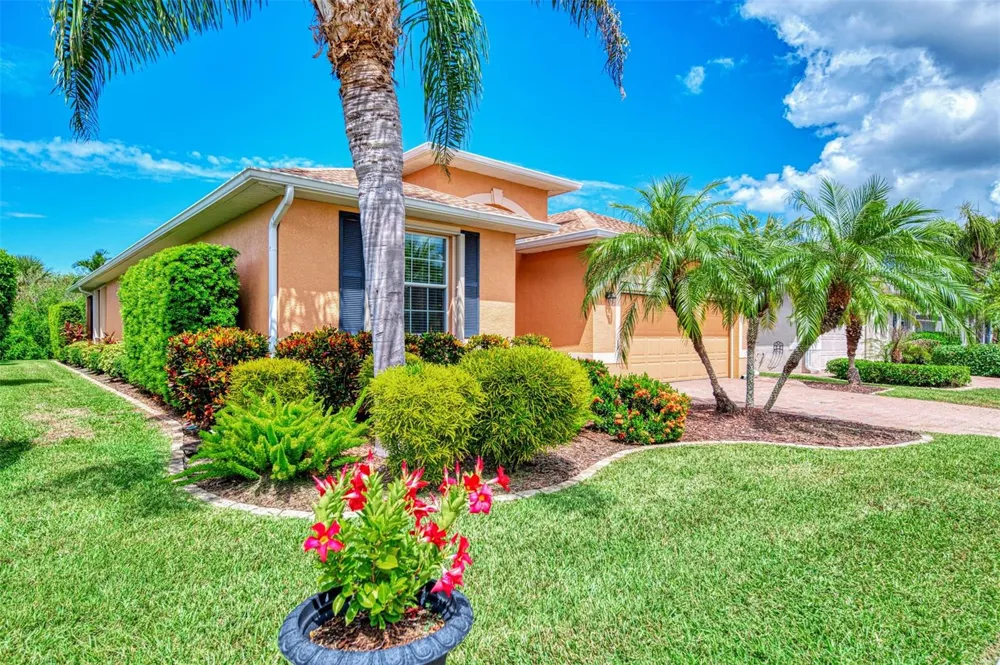 5221 CANYONLAND WAY Venice, FL 34293