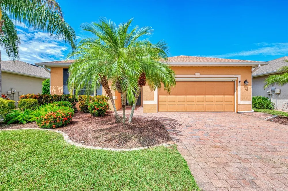 5221 CANYONLAND WAY Venice, FL 34293