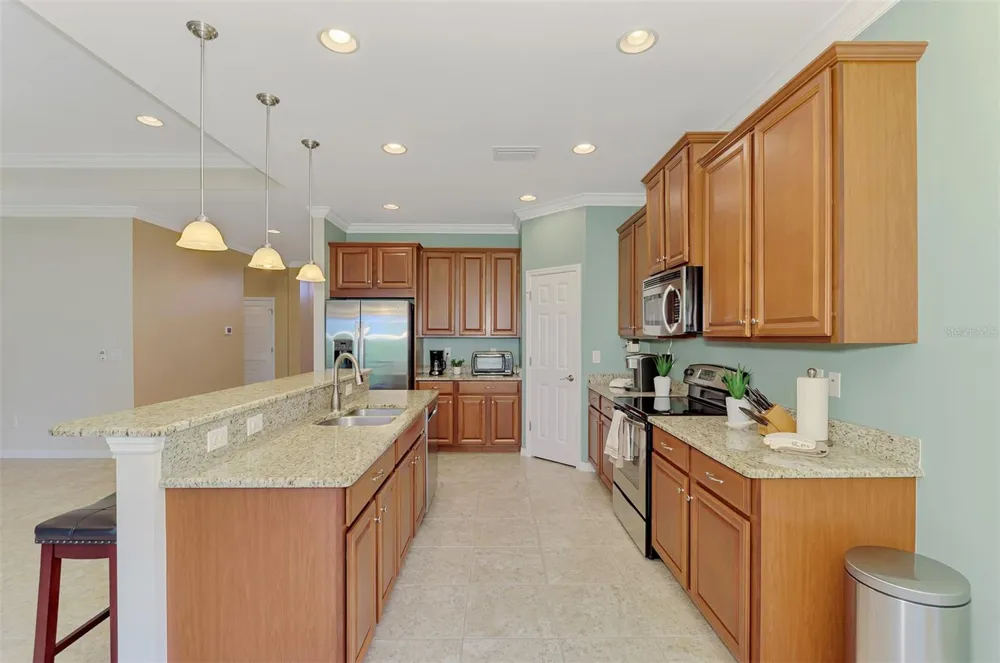 5221 CANYONLAND WAY Venice, FL 34293