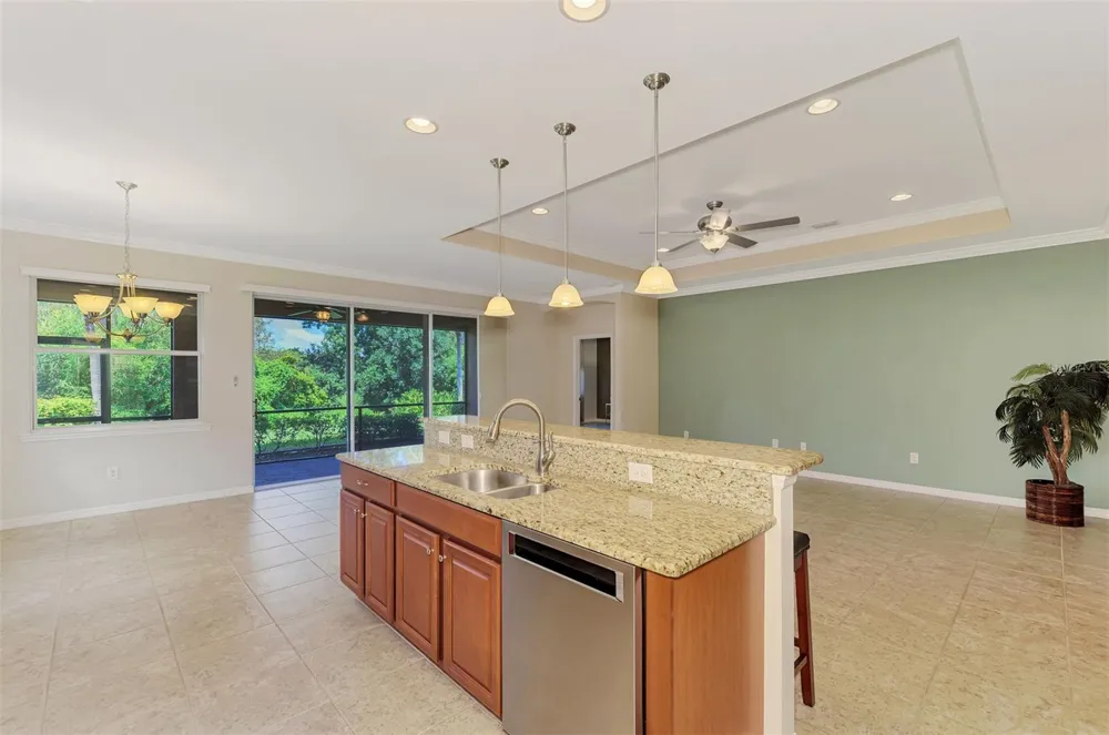 5221 CANYONLAND WAY Venice, FL 34293