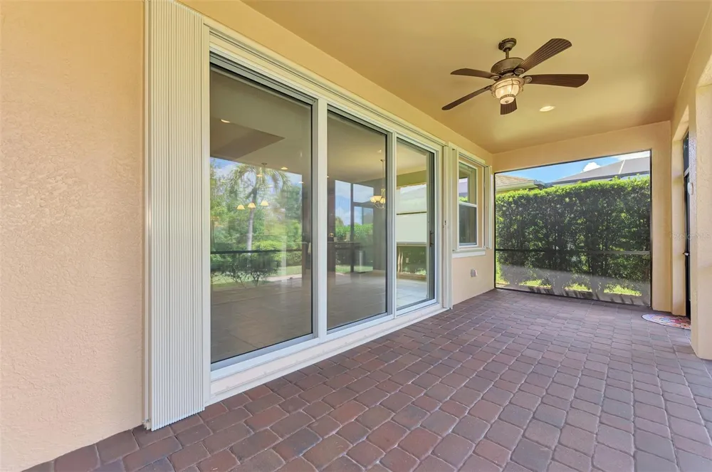 5221 CANYONLAND WAY Venice, FL 34293