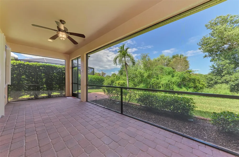 5221 CANYONLAND WAY Venice, FL 34293