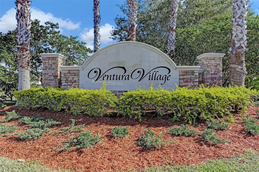 5221 CANYONLAND WAY Venice, FL 34293